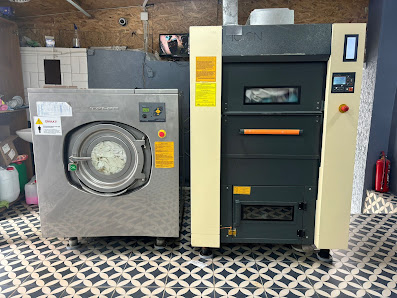 Loti Laundry Service and Luggage Storage thumb 3